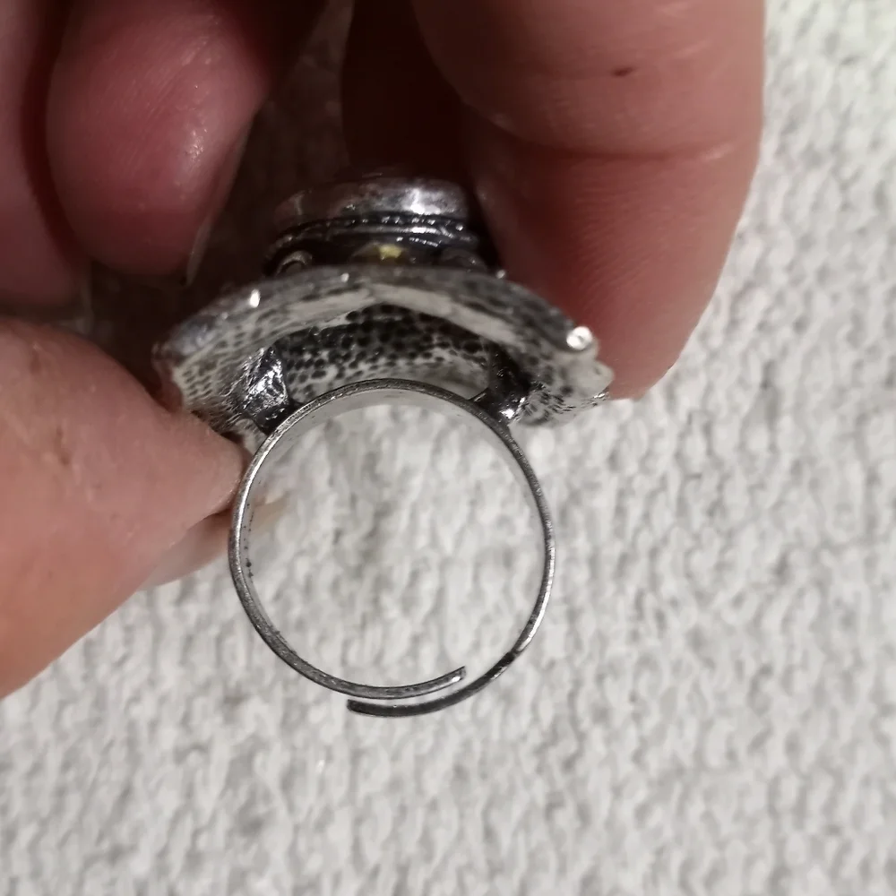 Silvertone large yellow stone decorative adjustable ring